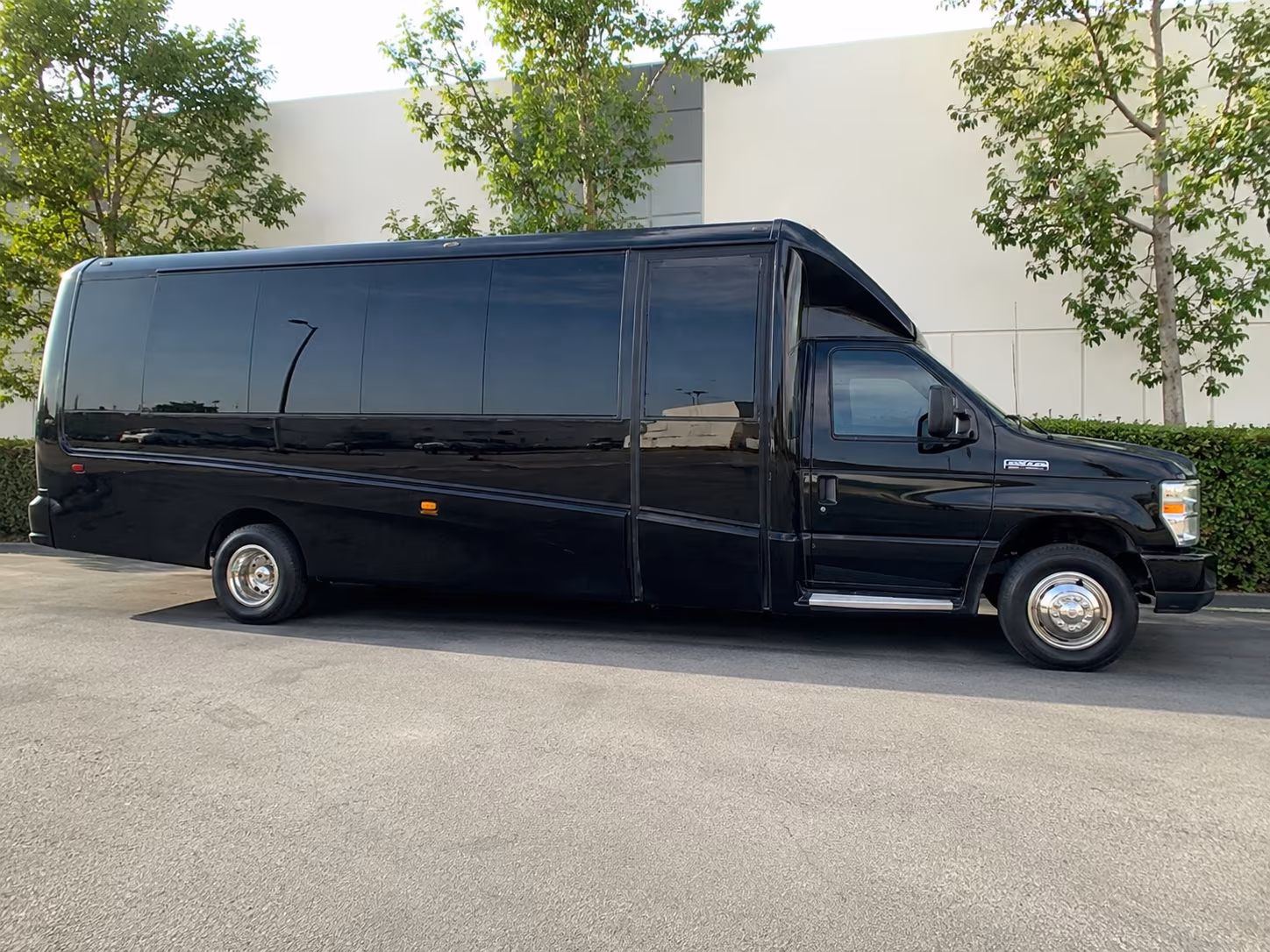 concert buses for groups heading to boca raton and palm beach venues